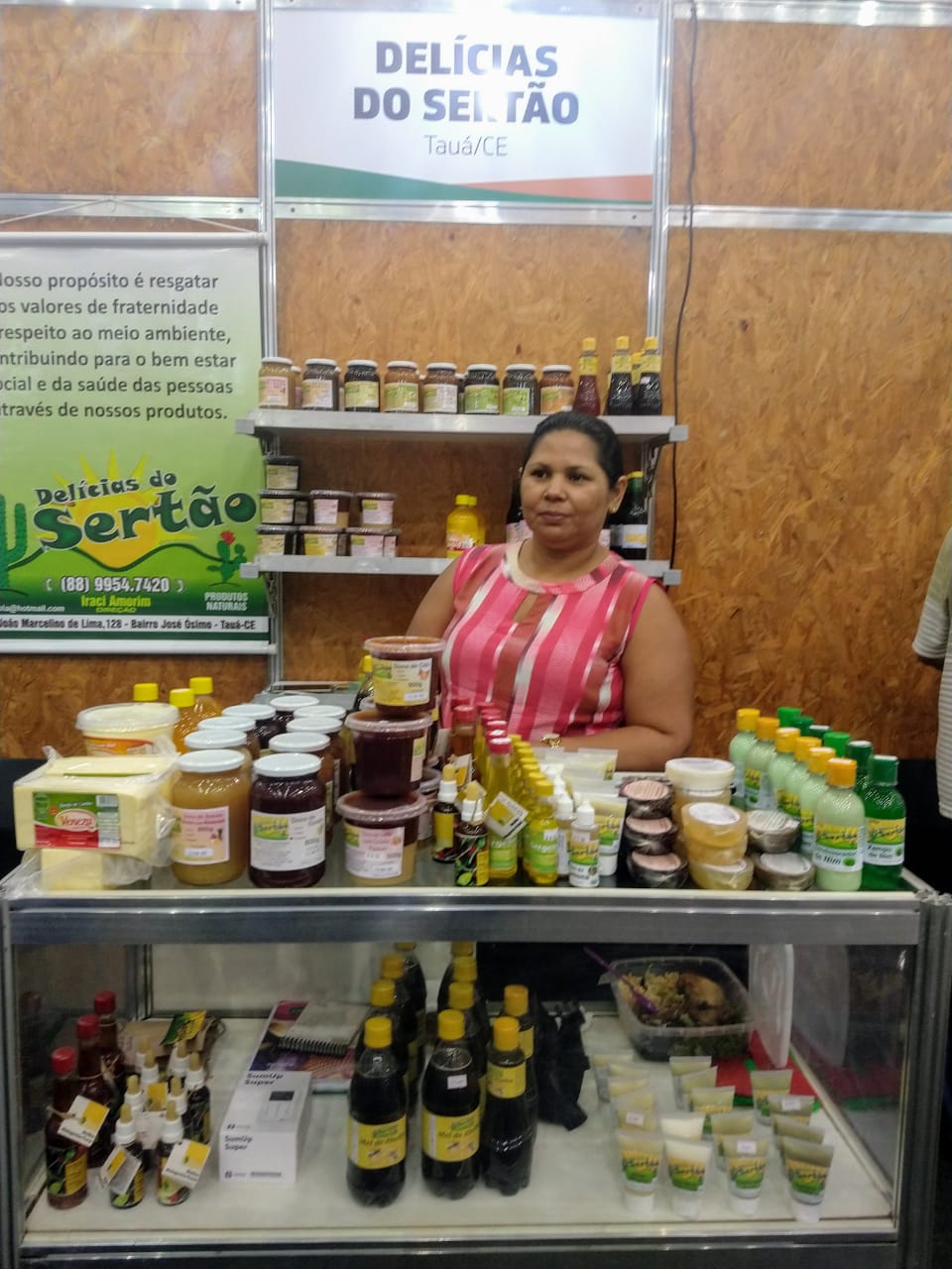 Agricultores Familiares satisfeitos com as vendas de alimentos e peças artesanais no XXIII Pecnordeste