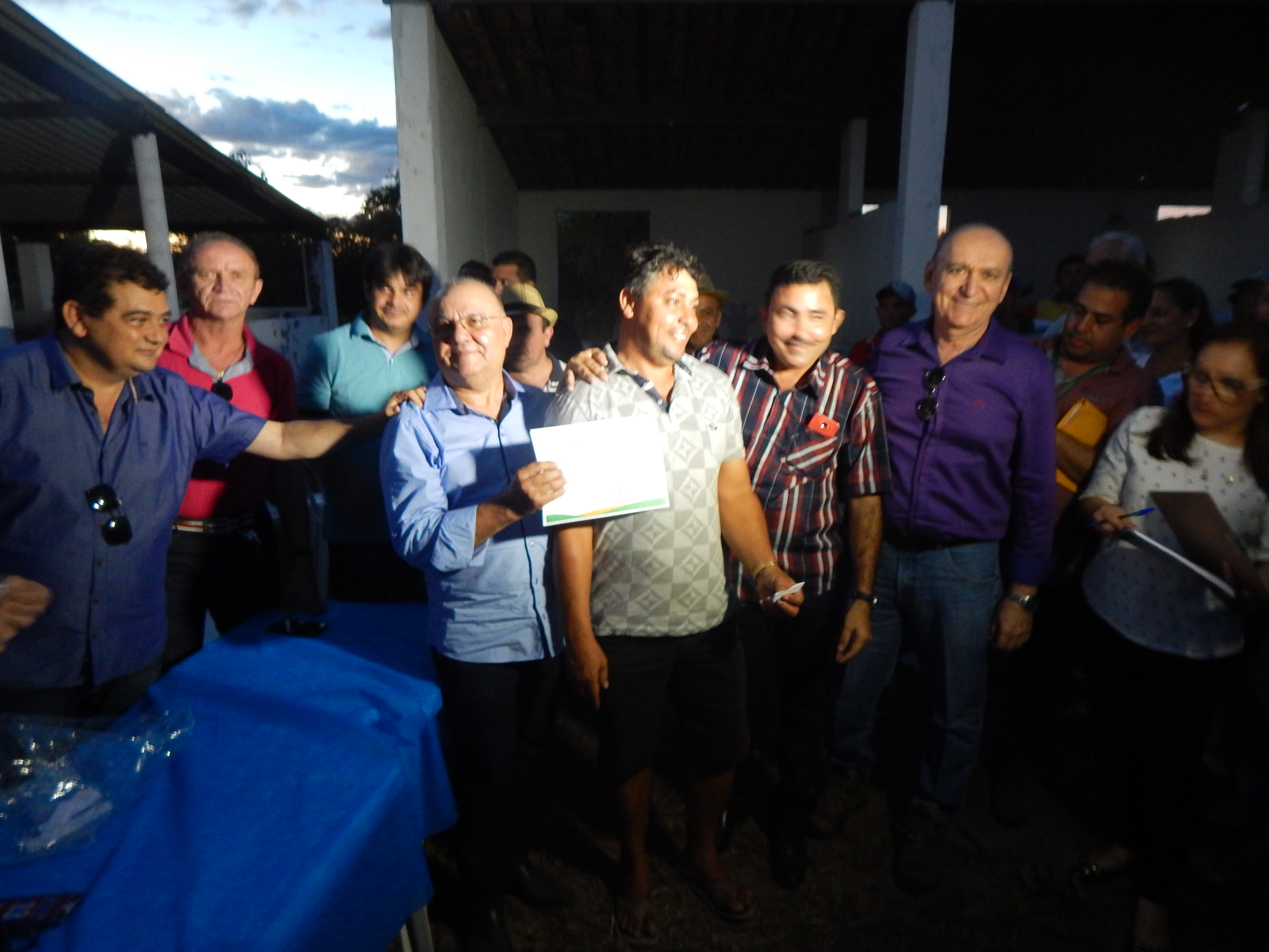 Produtores de Crateús recebem matrizes caprinas