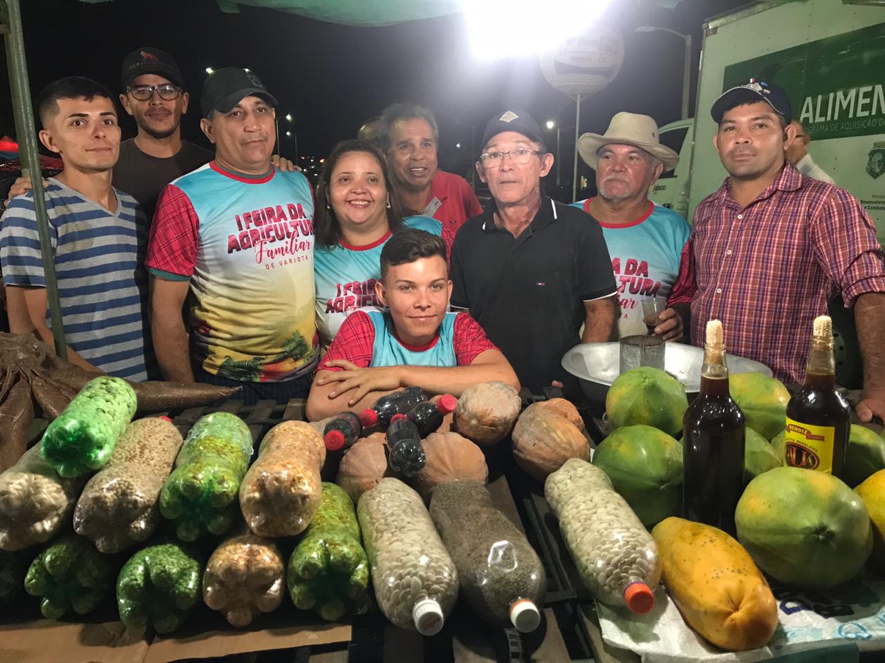 Varjota-CE realiza a  I Feira de Agricultura Familiar com ajuda da Ematerce
