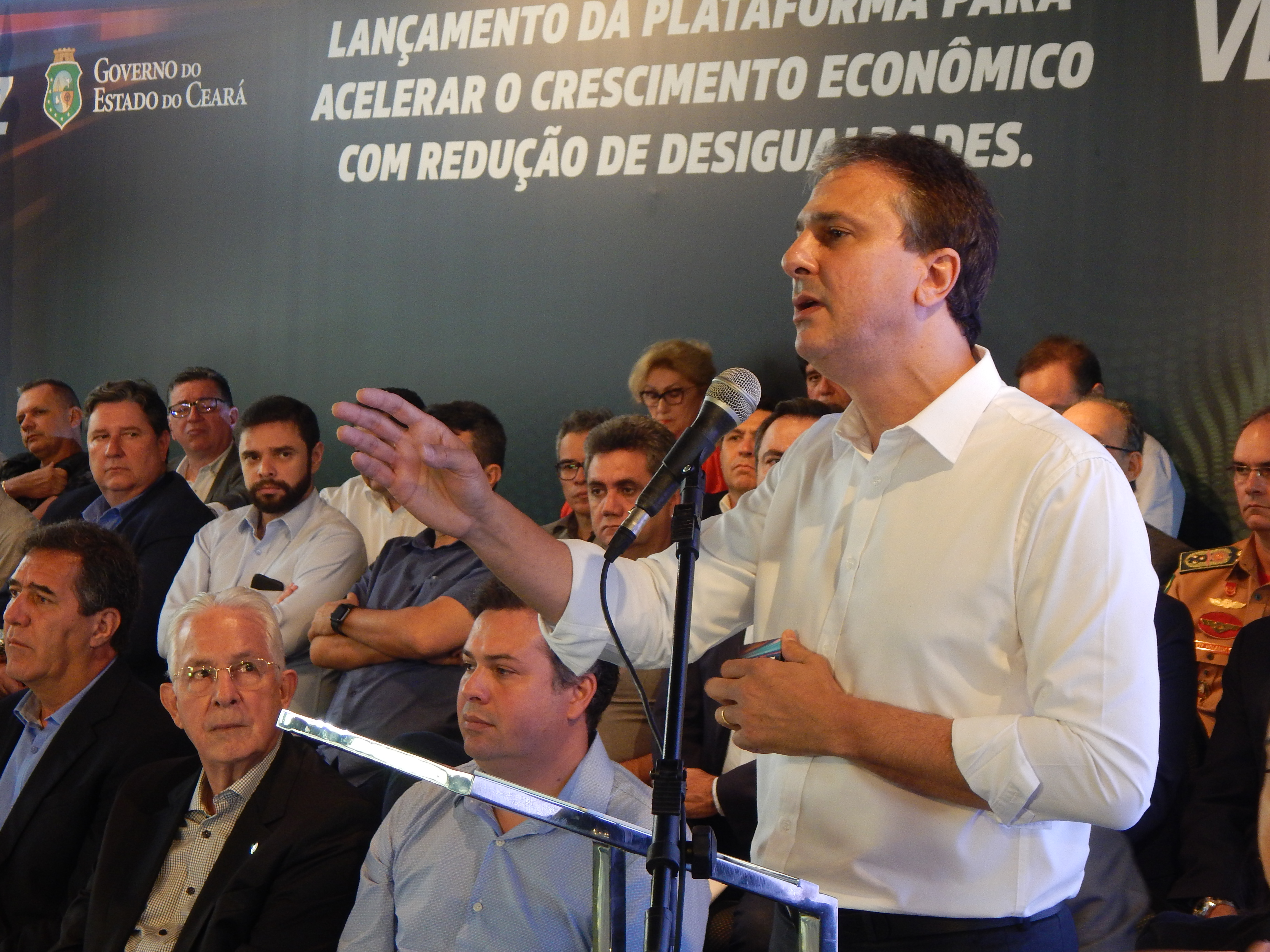 Governador lança Plataforma “Ceará Veloz” no Palácio da Abolição