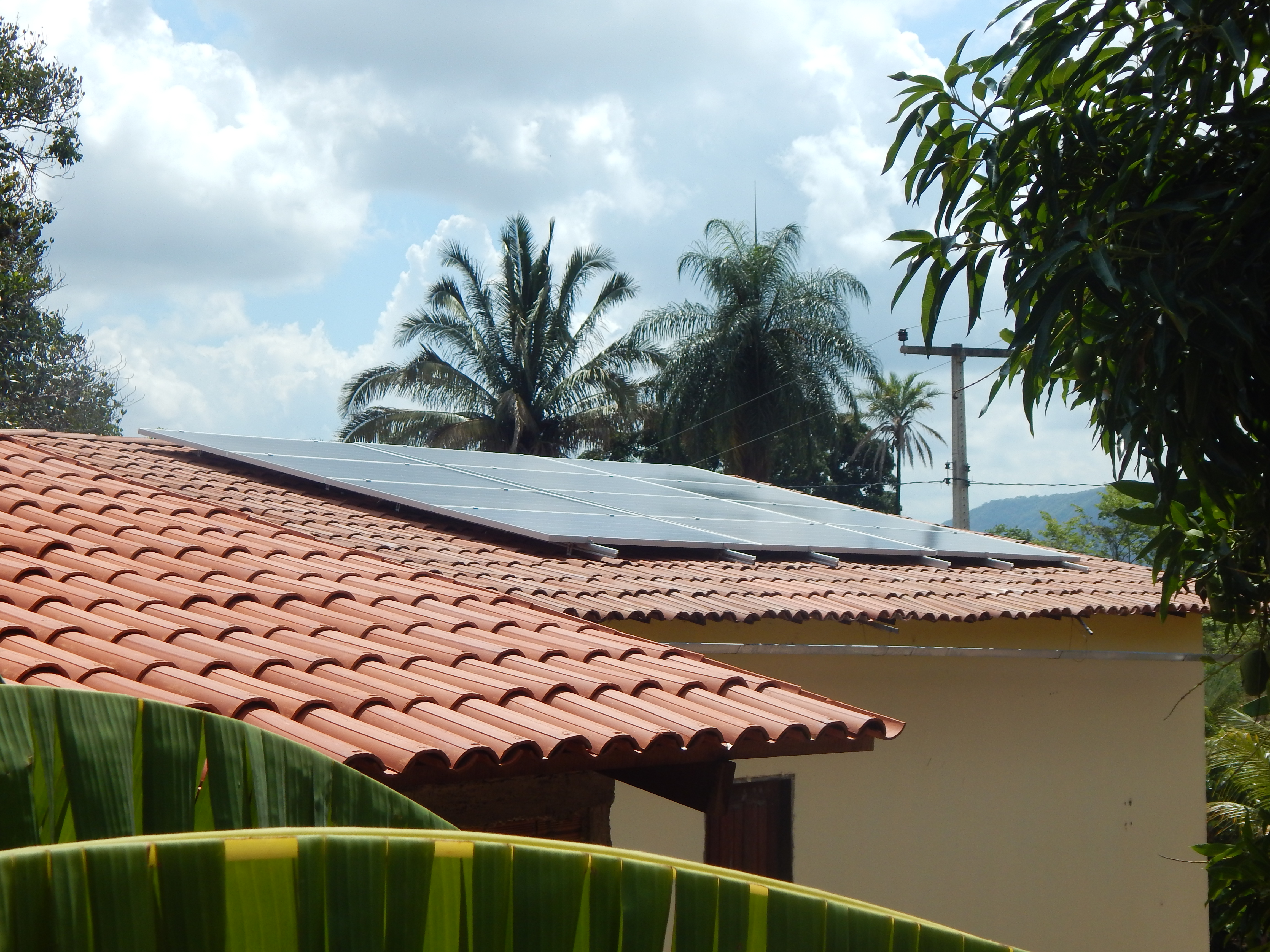 Ematerce: Produtores do Crato-CE usam placas fotovoltaicas em produção de tilápia
