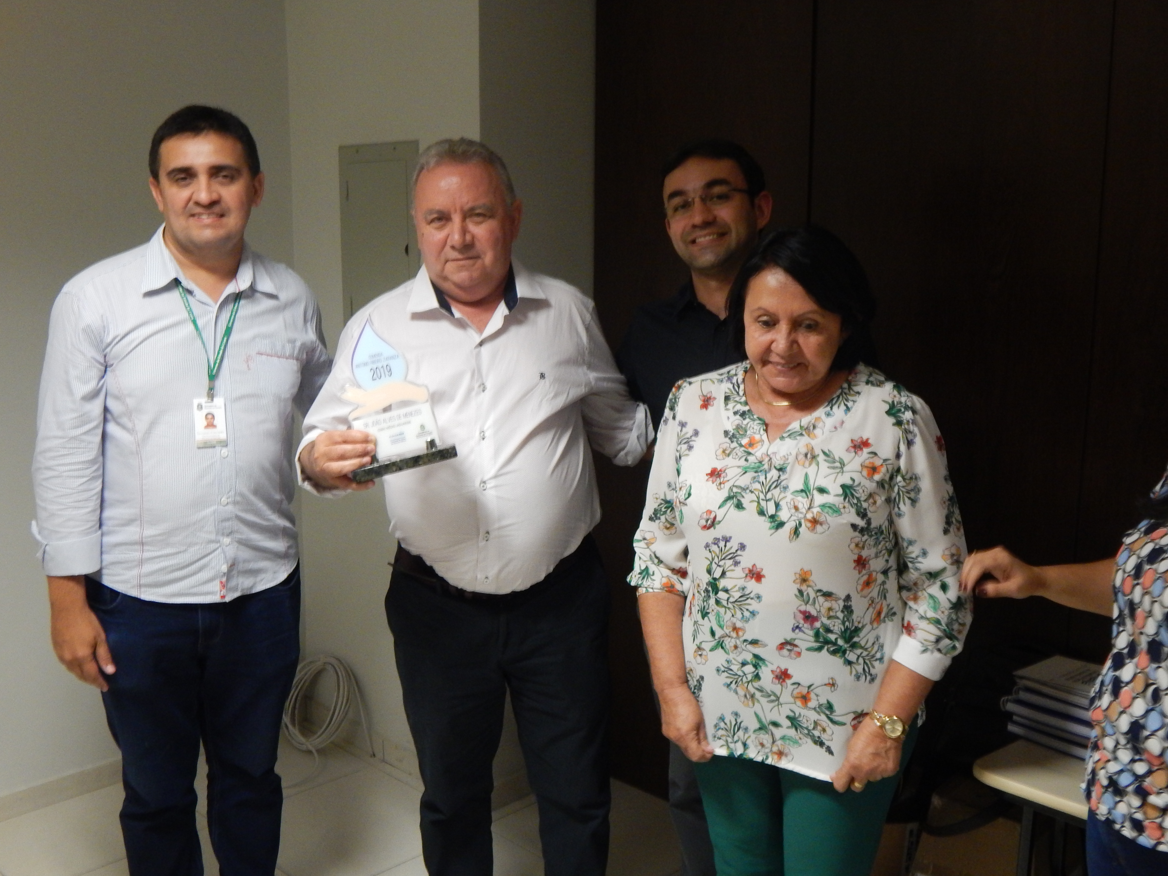 Fórum de Bacias homenageia gerente da Ematerce de Jaguaribe