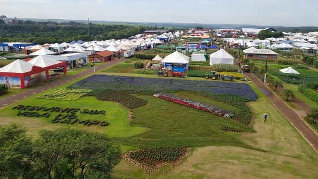 Show Rural encerra programação da assembleia Asbraer no Paraná
