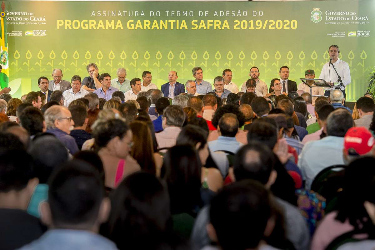 Agricultores de Icapuí e Jucás recebem parcelas do Garantia Safra este mês