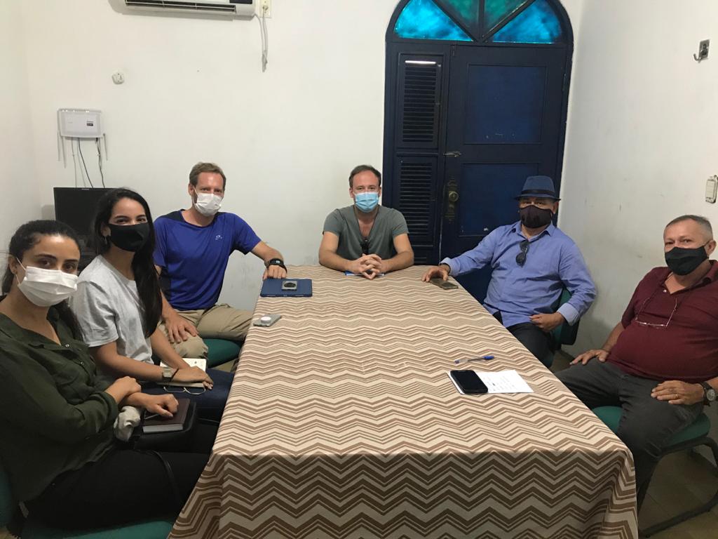 Pesquisadores da Funceme, SRH e Cirad visitam Ematerce Sertão-Central