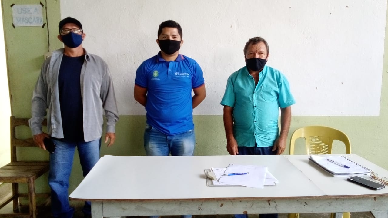 Frecheirinha: reunião de avaliação e planejamento de atividades agropecuárias
