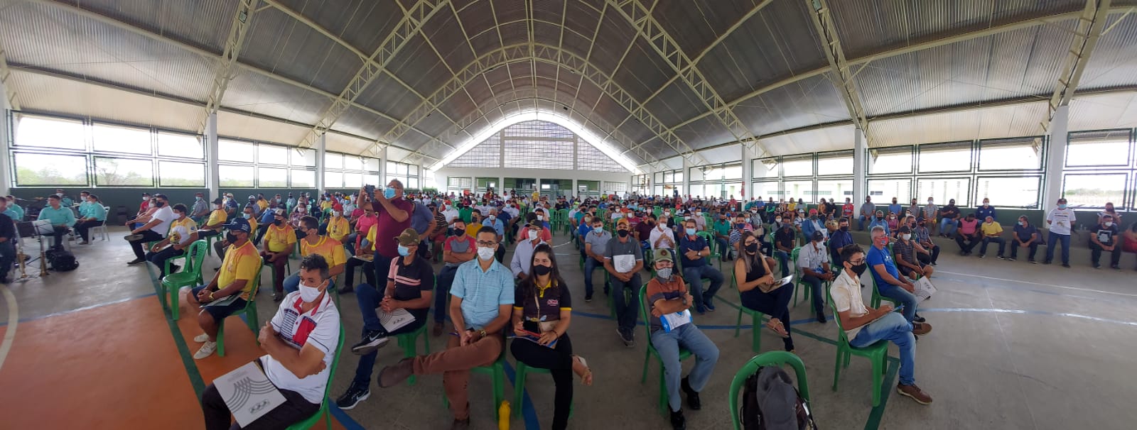 Mombaça: 72º edição do Ceará Mel movimenta mais de 500 apicultores