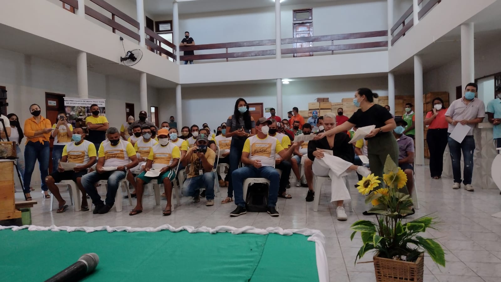 Madalena(CE) e Tabuleiro(CE): Ematerce entrega equipamentos e impulsiona a apicultura