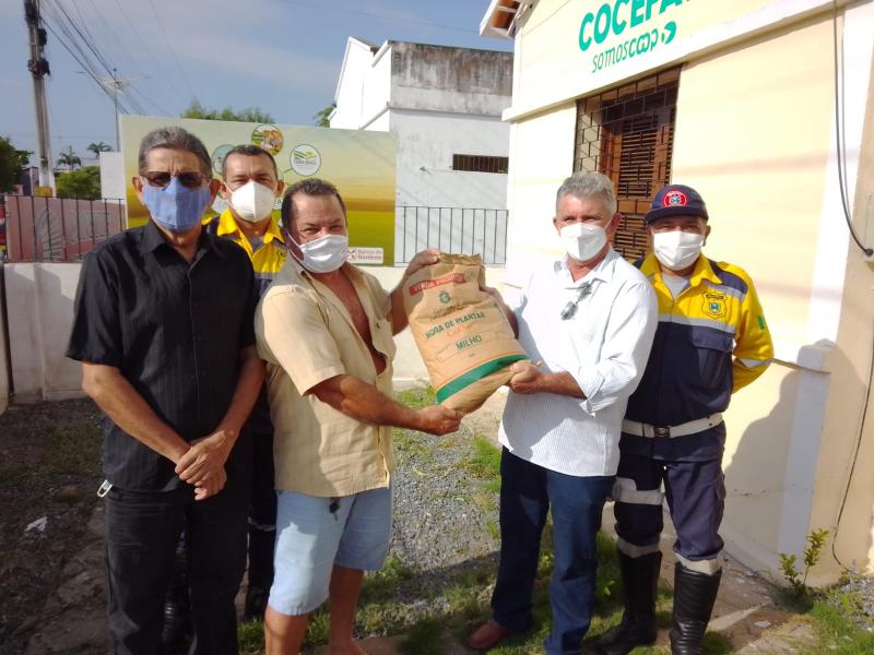 Santa Quitéria-CE: Ematerce conclui entrega de sementes e mudas do Projeto Hora de Plantar 2022.