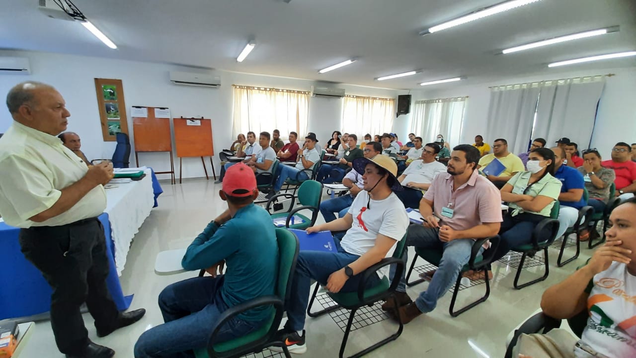 Ematerce treina novos técnicos que atuarão nos escritórios dos municípios