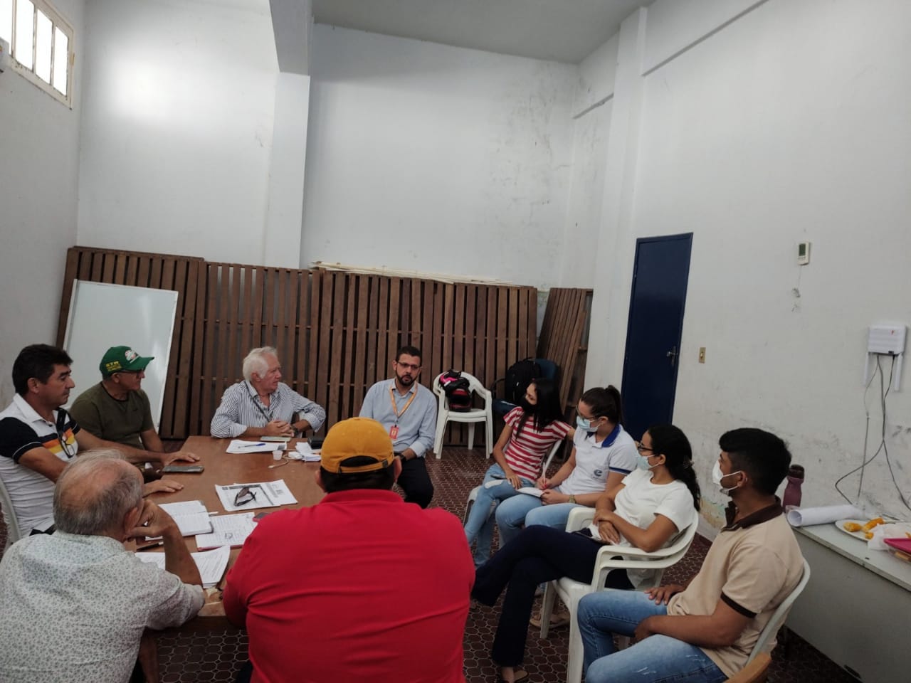 Ematerce e BNB reúnem-se com parceiros para discutirem renegociação de dividas