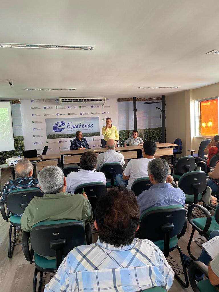 Ematerce e IBGE realizam reunião sobre atualização de links do censo agropecuário
