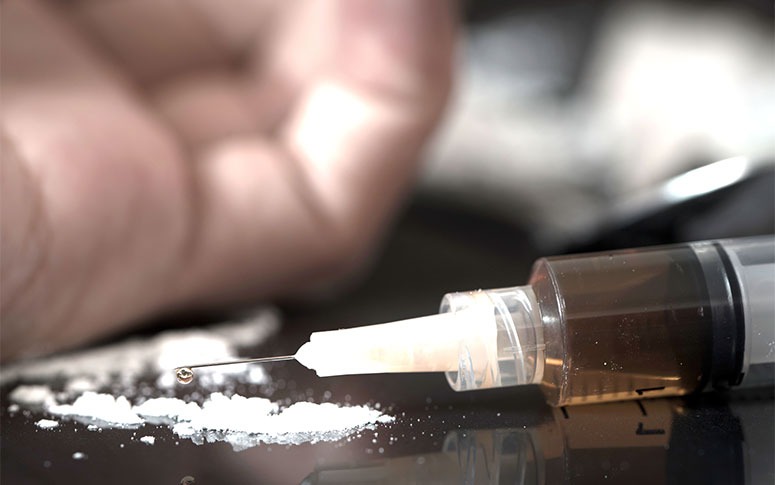 Redução de danos no uso de drogas: “Objetivo é a autonomia do cidadão e engajamento no tratamento”, explica psiquiatra