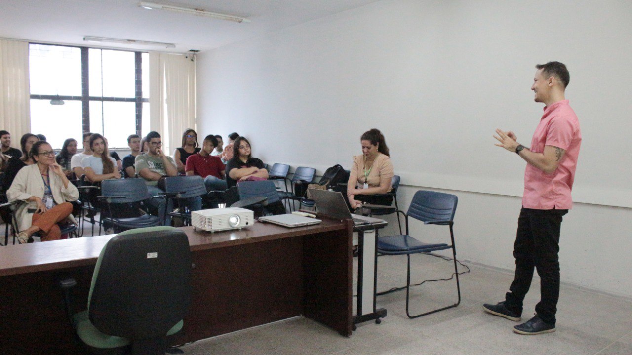 ESP/CE recebe visitas técnicas de graduandos da área da Saúde