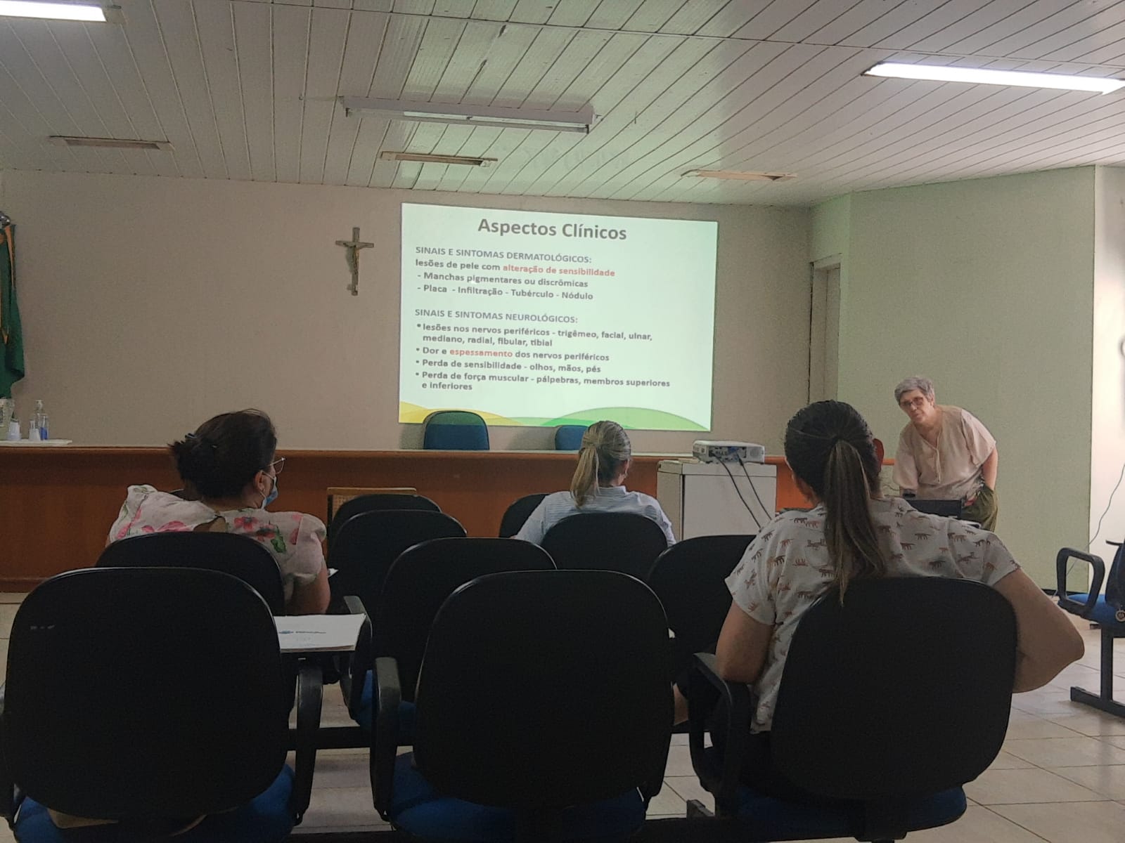 ESP/CE realiza capacitação sobre Vigilância e Manejo Clínico da Hanseníase para profissionais de Maracanaú