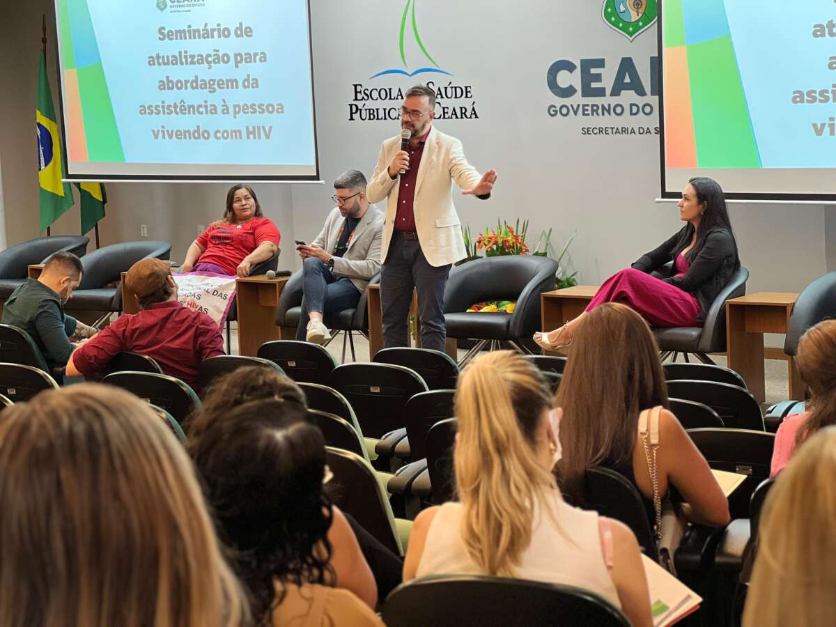 Seminário de atualização para abordagem da assistência à pessoa vivendo com HIV abre “Dezembro Vermelho” na Sesa