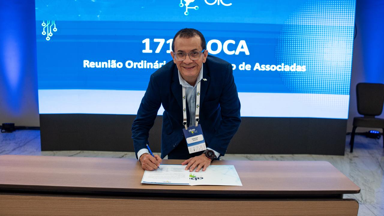 Francisco Barbosa, presidente da Etice, é eleito presidente da Associação Brasileira de Entidades Públicas de Tecnologia da Informação e Comunicação
