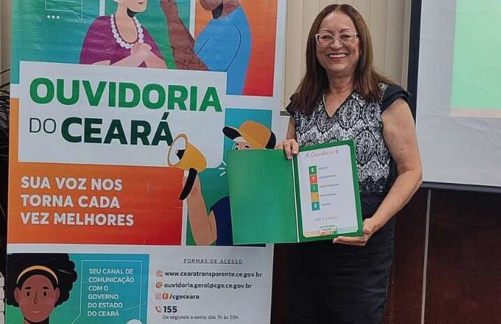 Ouvidoria da Etice participa de ação de escuta ativa na Praça do Ferreira