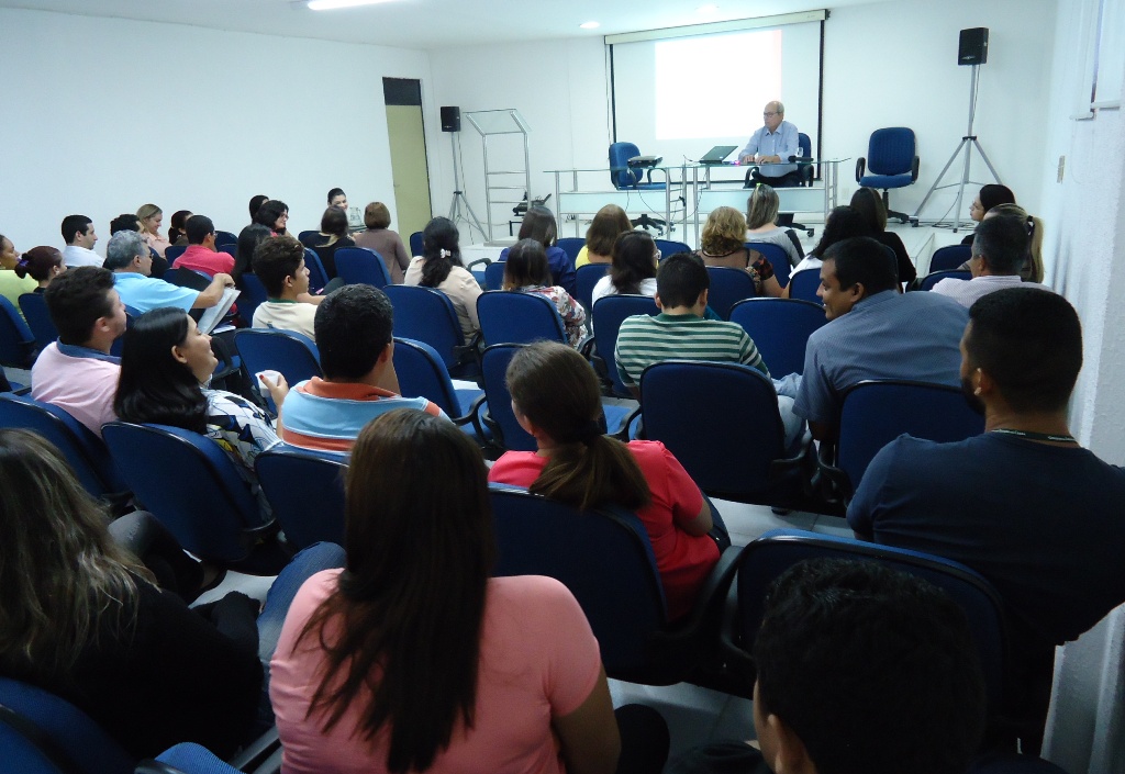Diretoria da Funcap reúne-se com corpo técnico da instituição