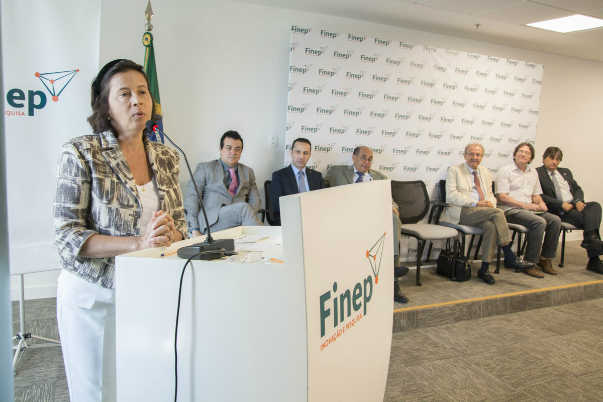 Finep lança editais para equipar laboratórios e fortalecer ICTs