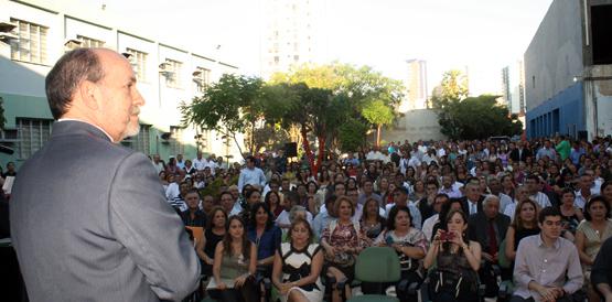 Arruda Bastos descarta reprise e anuncia repaginação da saúde