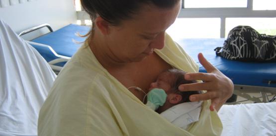 Projeto Canguru do HGF humaniza tratamento de prematuros
