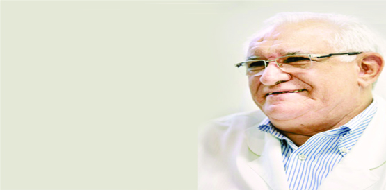 O médico, Alberto Lima de Souza, é homenageado com o Troféu Sereia de Ouro