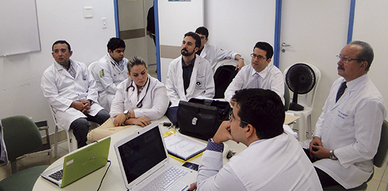 Setor de Neurologia do HGF forma mais cinco médicos especialistas