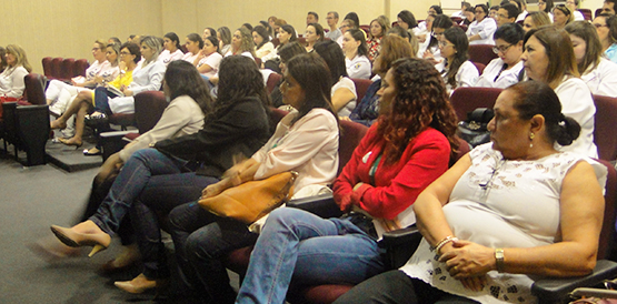 Gestores do HGF debatem sobre Aleitamento Materno