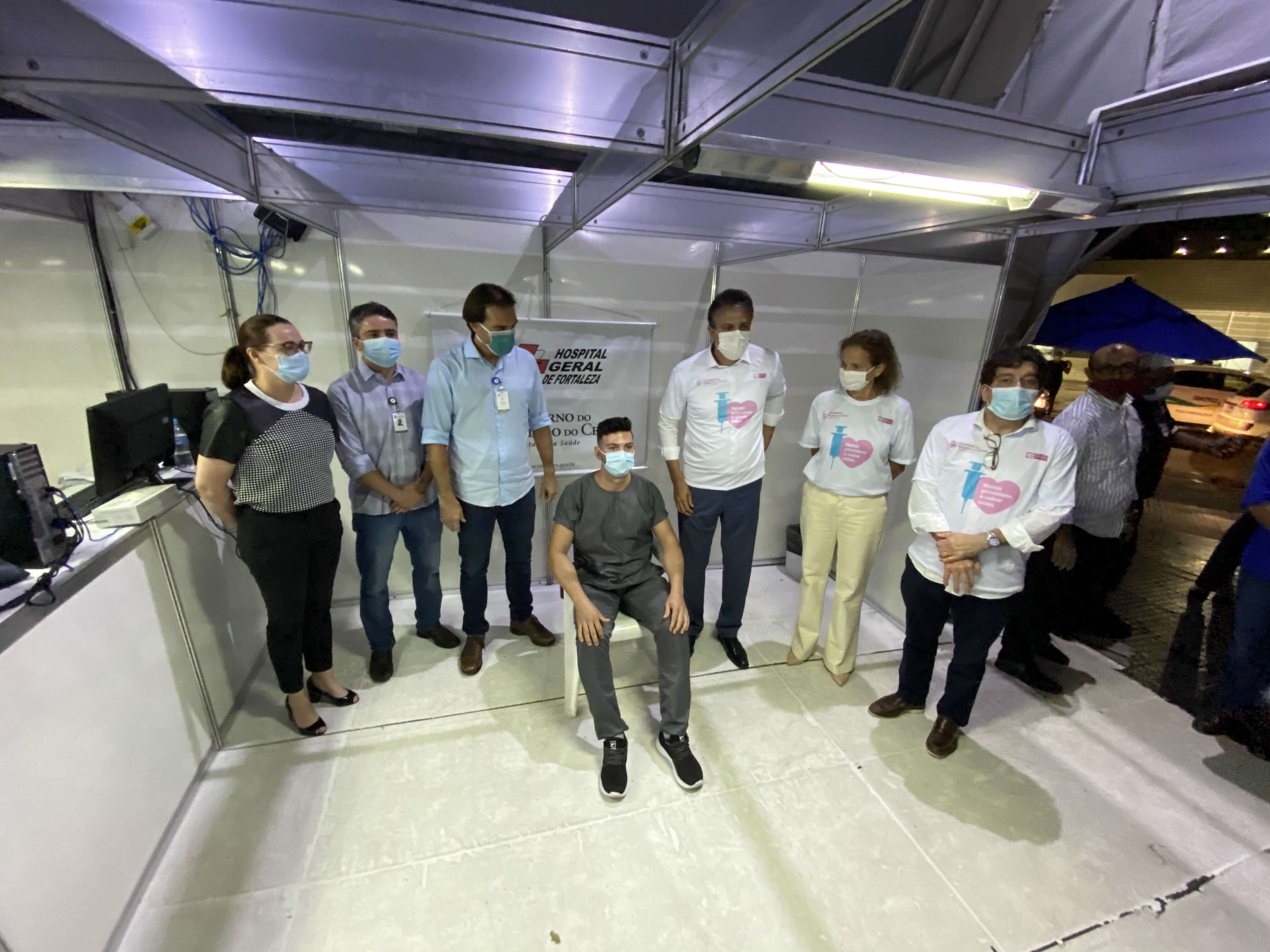 HGF vacina primeiros profissionais de saúde contra a Covid-19