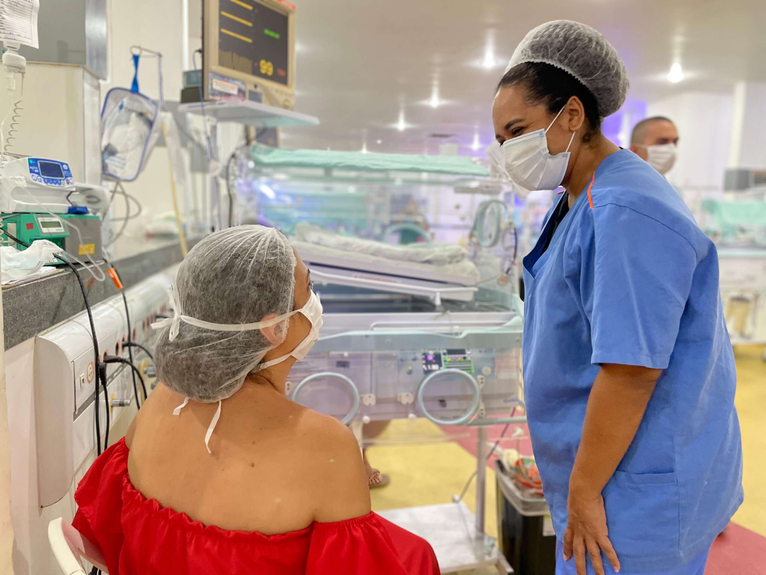 Novembro Roxo: HGF realiza atividades com foco no acolhimento e capacitação em prematuridade