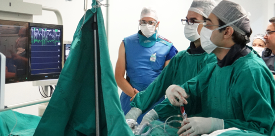 Cardiologistas participam de treinamento no Hospital de Messejana