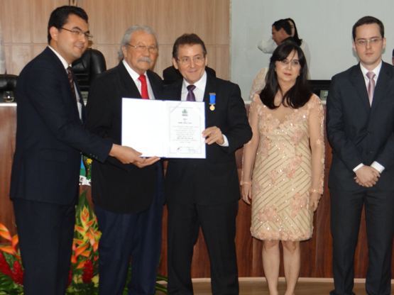 Setor de Transplante Pulmonar do Hospital de Messejana recebe homenagem na Câmara Municipal