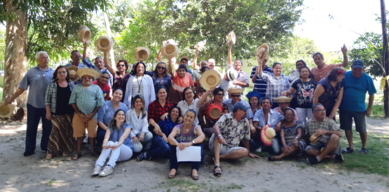 Equipe da “Caminhada no Bosque” promove “Arraiá” para pacientes