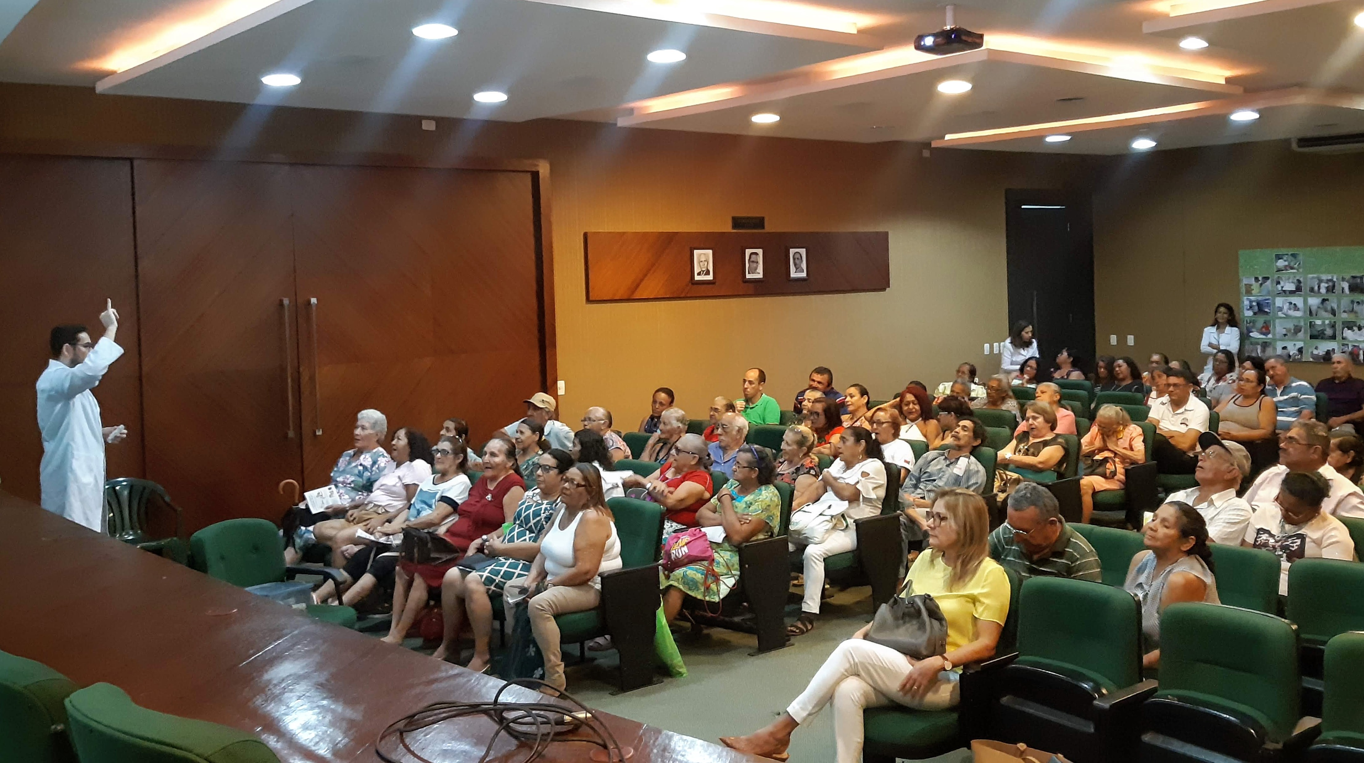 Asma: Pacientes recebem orientações sobre como manter a doença controlada