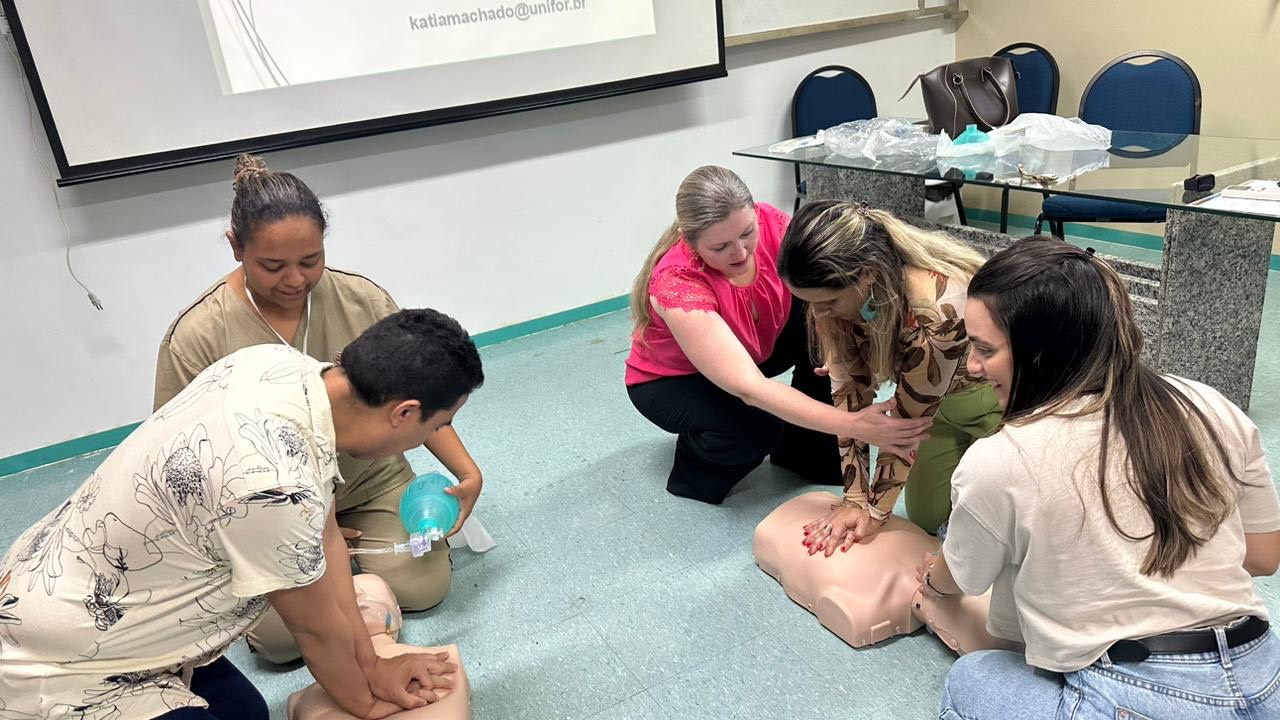 Fisioterapeutas do HSJ recebem capacitação para atuação na Urgência e Emergência