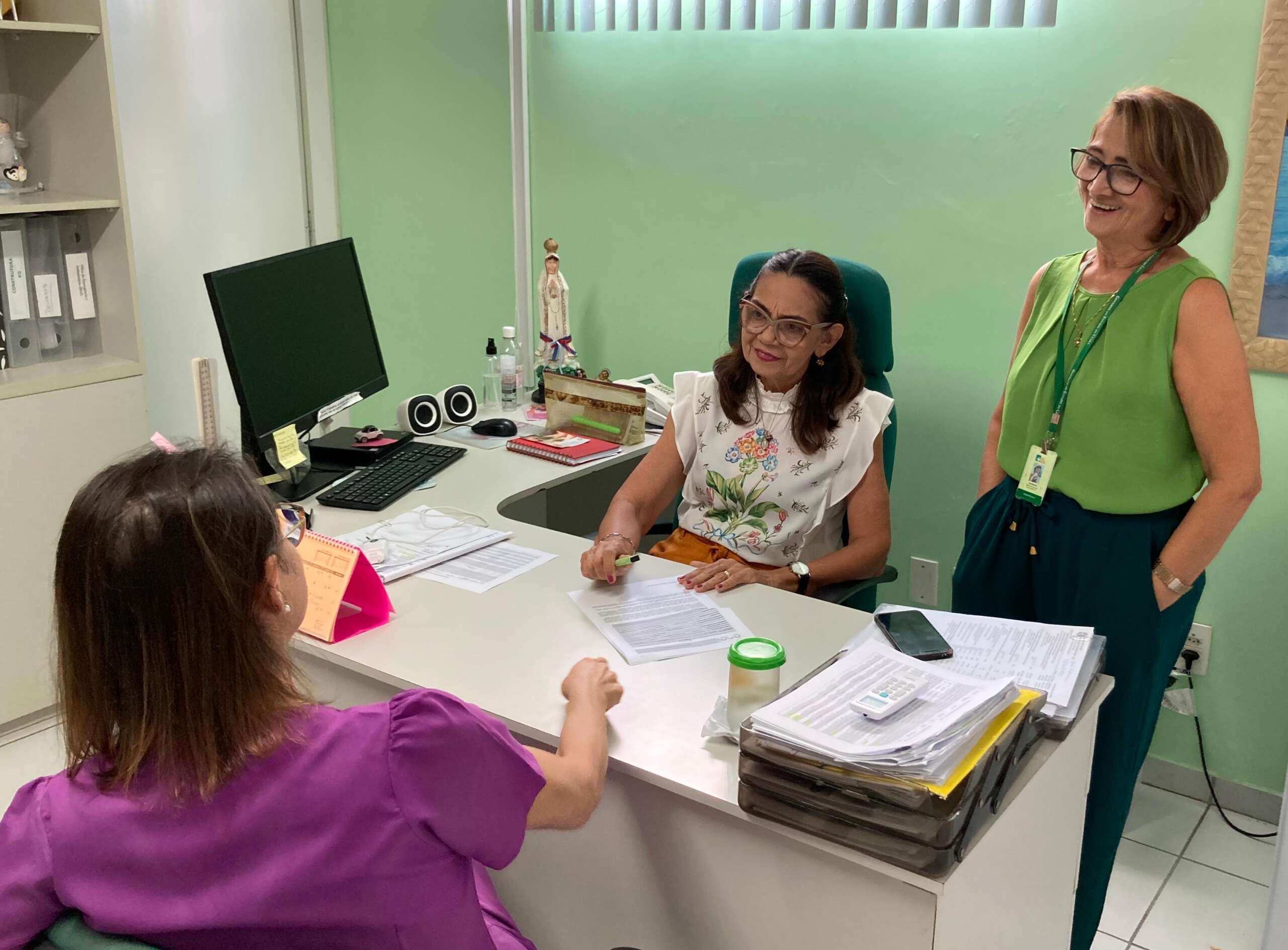 Dia do Servidor: servidores administrativos do HSJ destacam as alegrias e os desafios do ofício de servir ao público