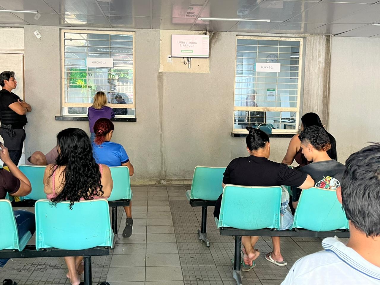 Painel eletrônico moderniza atendimento na Emergência do HSM