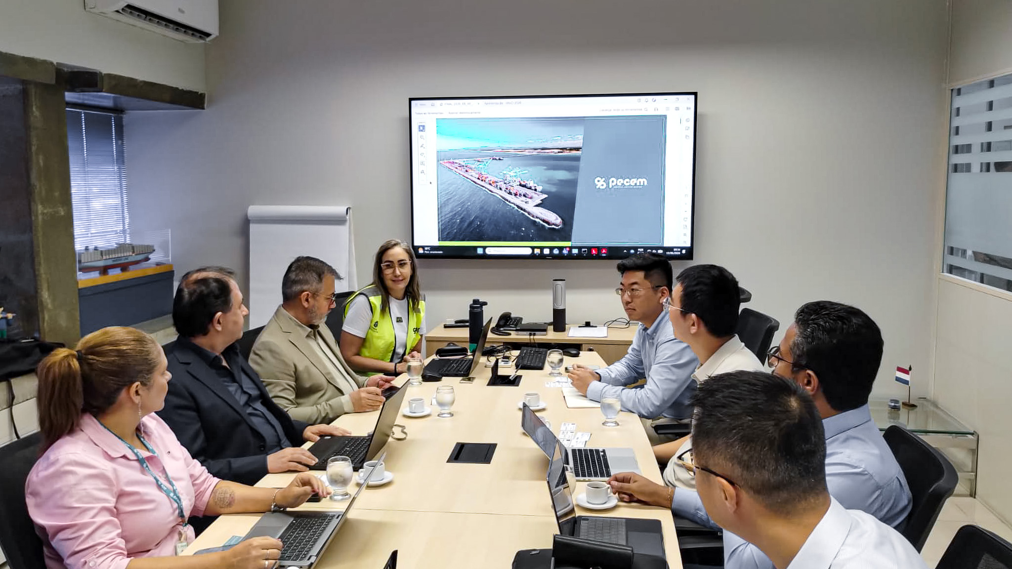 SRI participa de agenda com representantes da PowerChina e apresenta potencial estratégico do Ceará para investimentos