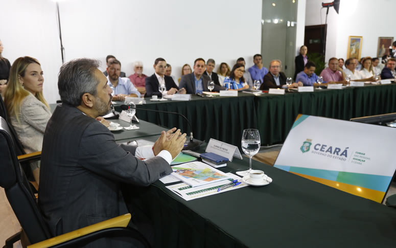 Issec participa de reunião para o balanço do primeiro semestre da Gestão Governamental