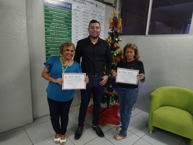 Entrega dos Certificados de Excelência da Ouvidoria aos servidores que se destacaram em 2025