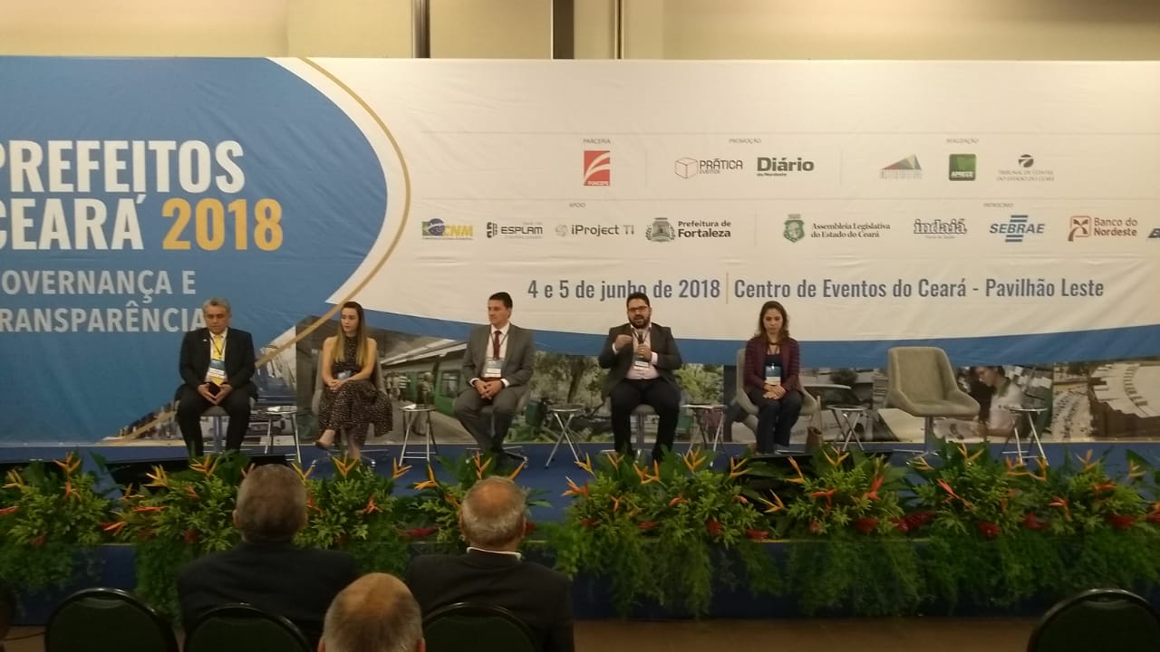 Presidente da Jucec ministra palestra sobre RedeSimples no Seminário Prefeitos Ceará 2018