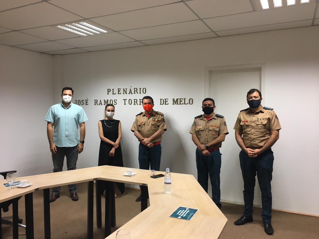 Jucec se reúne com Corpo de Bombeiros para discutir digitalização de serviços