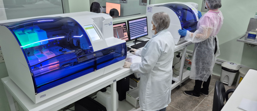 Analisado pelo Lacen/CE, Teste do Pezinho ajuda a transformar o futuro de milhares de crianças cearenses