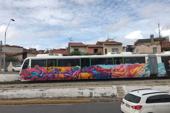 Grafitagem de trens chega a Sobral com homenagem a Belchior