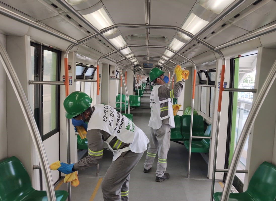 Trens do Metrofor circulam com basculantes abertos e ganham novos filtros de ar-condicionado
