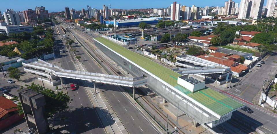 Sexta-feira Santa terá operação especial do metrô e VLTs. Veja os horários