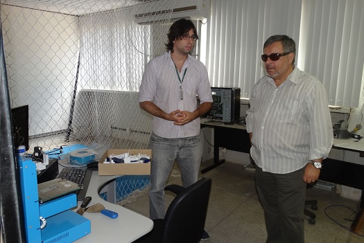 Gerente do Senai visita estrutura do Nutec de automação, robótica e automotiva