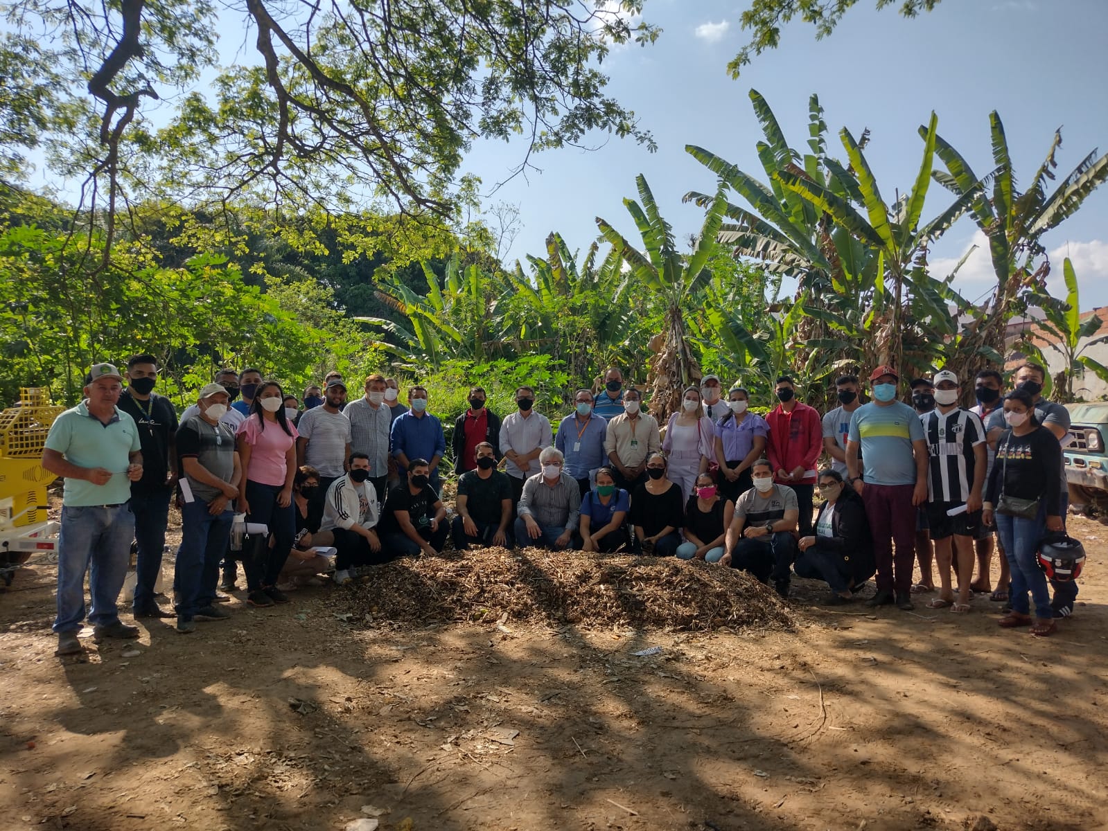 Treinamento de compostagem reúne agricultores, técnicos e autoridades em São Benedito