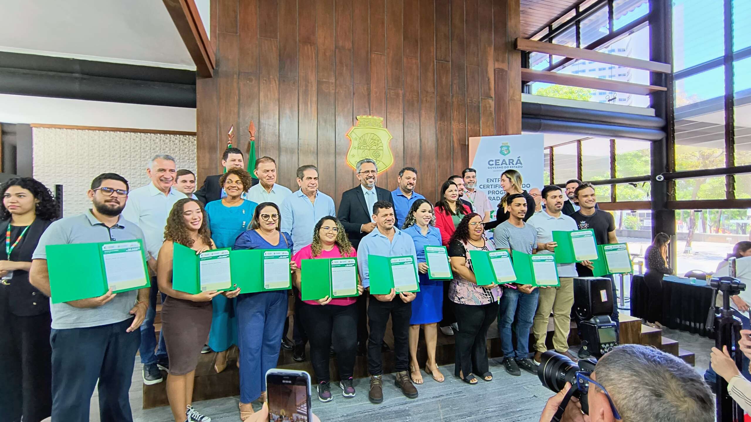 Nutec prestigia cerimônia de entrega de certificados do Programa Entrada Moradia Ceará
